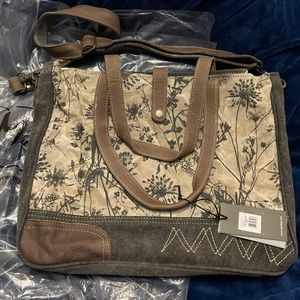 Myra Bag New with tags Messenger